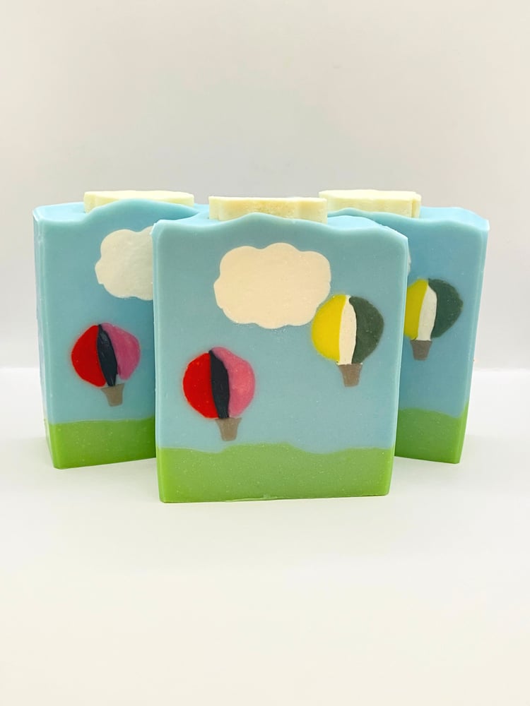 Hot Air Ballooning handmade artisan soap depicts a ballooning scene