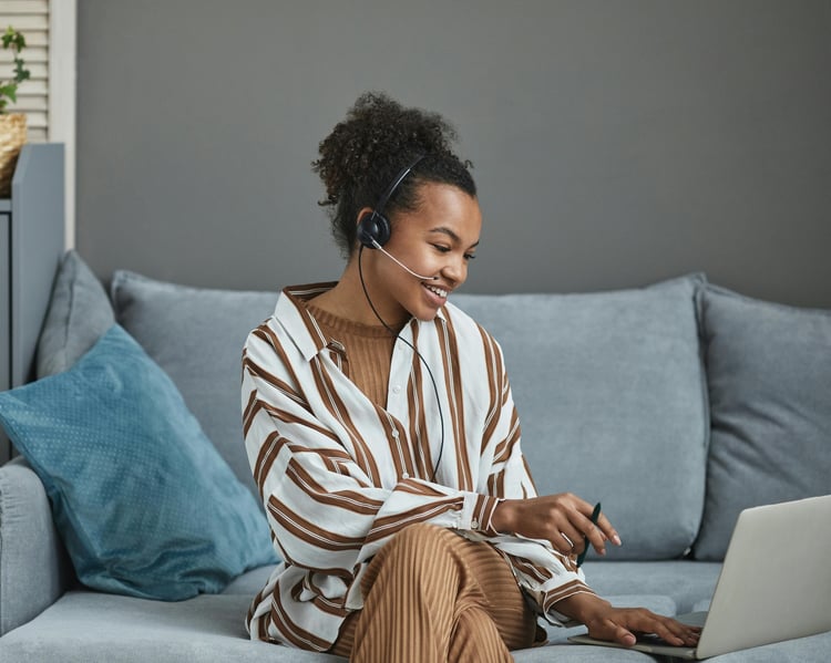 Virtual Assistant Beginner Course cover featuring remote work essentials and professional training guide by Lagbara Ltd.