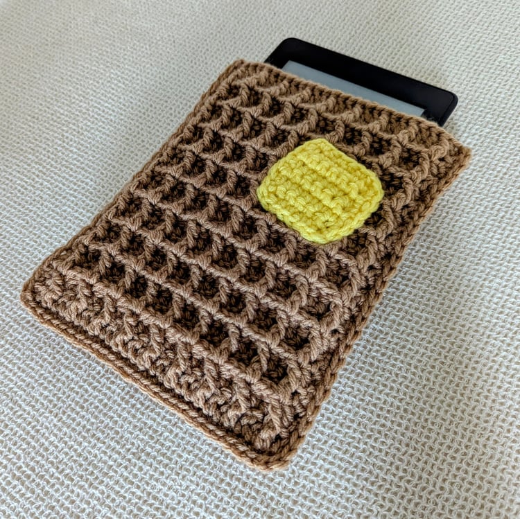 Buttered Waffle E-Reader Case Crochet Pattern