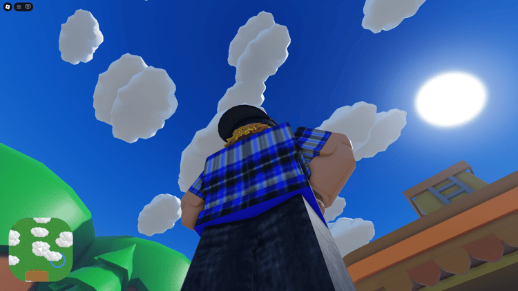 Fully customizable minimap with icons and real-time tracking.