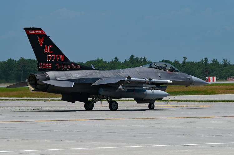 Best wallpaper and background, picture, video, news, Military, Aircraft, Jet Aircraft, Jet Fighter, F-14 Tomcat, F-15 Strike Eagle, F/A-18 Super Hornet, C-130 Hercules, Airborne, F-22 Raptor, AWACS, Military picture, Military video, Aviation, Boeing, Airb