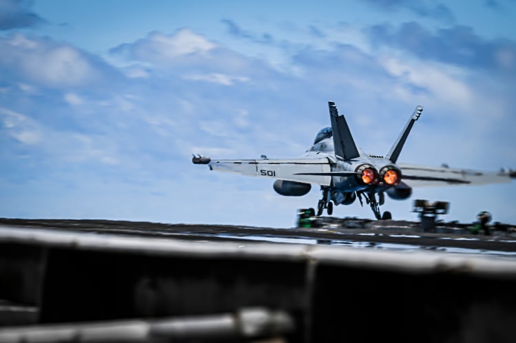 Best wallpaper and background, picture, video, news, Military, Aircraft, Jet Aircraft, Jet Fighter, F-14 Tomcat, F-15 Strike Eagle, F/A-18 Super Hornet, C-130 Hercules, Airborne, F-22 Raptor, AWACS, Military picture, Military video, Aviation, Boeing, Airb