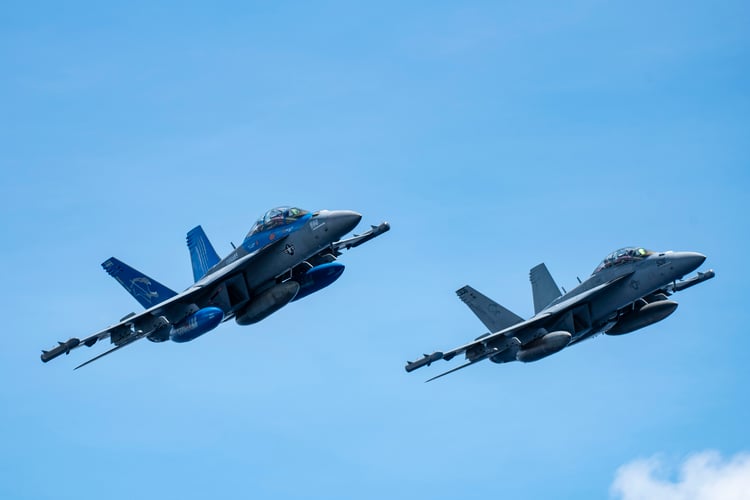 Best wallpaper and background, picture, video, news, Military, Aircraft, Jet Aircraft, Jet Fighter, F-14 Tomcat, F-15 Strike Eagle, F/A-18 Super Hornet, C-130 Hercules, Airborne, F-22 Raptor, AWACS, Military picture, Military video, Aviation, Boeing, Airb