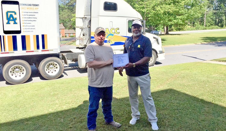 Achieving a dream: Deaf Alabama man overcomes hurdles to earn Class A CDL