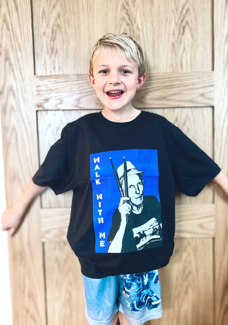 child wearing walk with me t shirt- the wells - parkinsons UK. @walkwithmedw instagram share photo of tshirt to be on the website