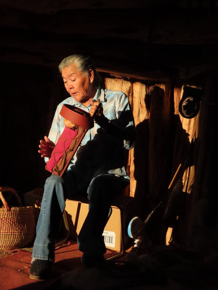 partager, expérience, rencontre, monument valley, navajo, famile, amis
