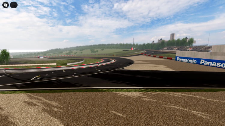 Wide straight section with realistic graphics