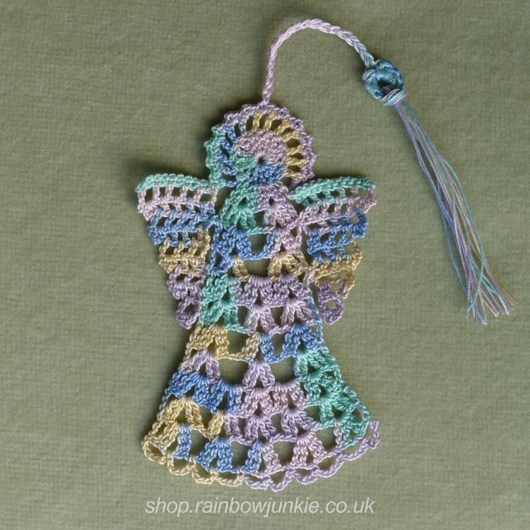 Angel bookmark with cord and tassel made in multicolour cotton.