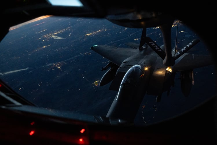 Best wallpaper and background, picture, video, news, Military, Aircraft, Jet Aircraft, Jet Fighter, F-14 Tomcat, F-15 Strike Eagle, F/A-18 Super Hornet, C-130 Hercules, Airborne, F-22 Raptor, AWACS, Military picture, Military video, Aviation, Boeing, Airb
