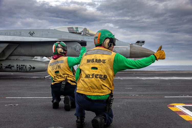 Best wallpaper and background, picture, video, news, Military, Aircraft, Jet Aircraft, Jet Fighter, F-14 Tomcat, F-15 Strike Eagle, F/A-18 Super Hornet, C-130 Hercules, Airborne, F-22 Raptor, AWACS, Military picture, Military video, Aviation, Boeing, Airb