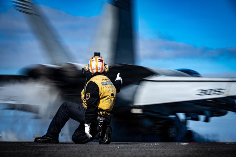 Best wallpaper and background, picture, video, news, Military, Aircraft, Jet Aircraft, Jet Fighter, F-14 Tomcat, F-15 Strike Eagle, F/A-18 Super Hornet, C-130 Hercules, Airborne, F-22 Raptor, AWACS, Military picture, Military video, Aviation, Boeing, Airb