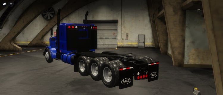 Detailed Peterbilt 367 tri-axle heavy-duty truck asset for Roblox