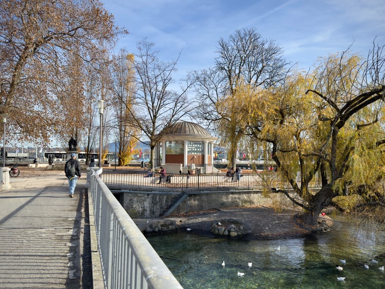 Île Rousseau Island Pavillon Pavilion Geneva