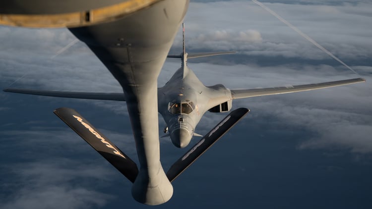 Best wallpaper and background, picture, video, news, Military, Aircraft, Jet Aircraft, Jet Fighter, F-14 Tomcat, F-15 Strike Eagle, F/A-18 Super Hornet, C-130 Hercules, Airborne, F-22 Raptor, AWACS, Military picture, Military video, Aviation, Boeing, Airb
