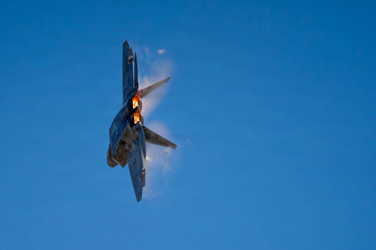 Best wallpaper and background, picture, video, news, Military, Aircraft, Jet Aircraft, Jet Fighter, F-14 Tomcat, F-15 Strike Eagle, F/A-18 Super Hornet, C-130 Hercules, Airborne, F-22 Raptor, AWACS, Military picture, Military video, Aviation, Boeing, Airb