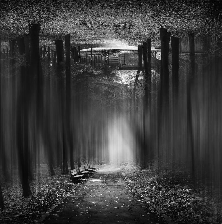 Imagem simbólica de introspeção e silêncio interior associada a uma sessão terapêutica individual com meditação guiada personalizada