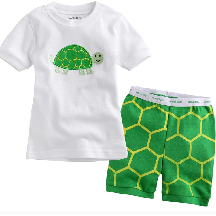 Children’s short sleeve pajamas with cute turtle design