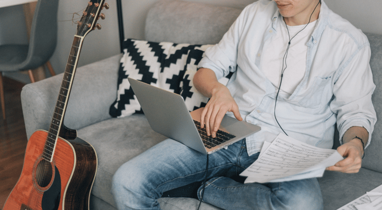 learning guitar online