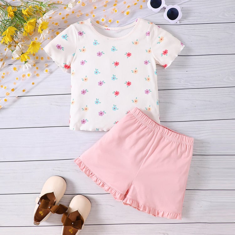 Kids floral two-piece outfit short sleeve top and shorts