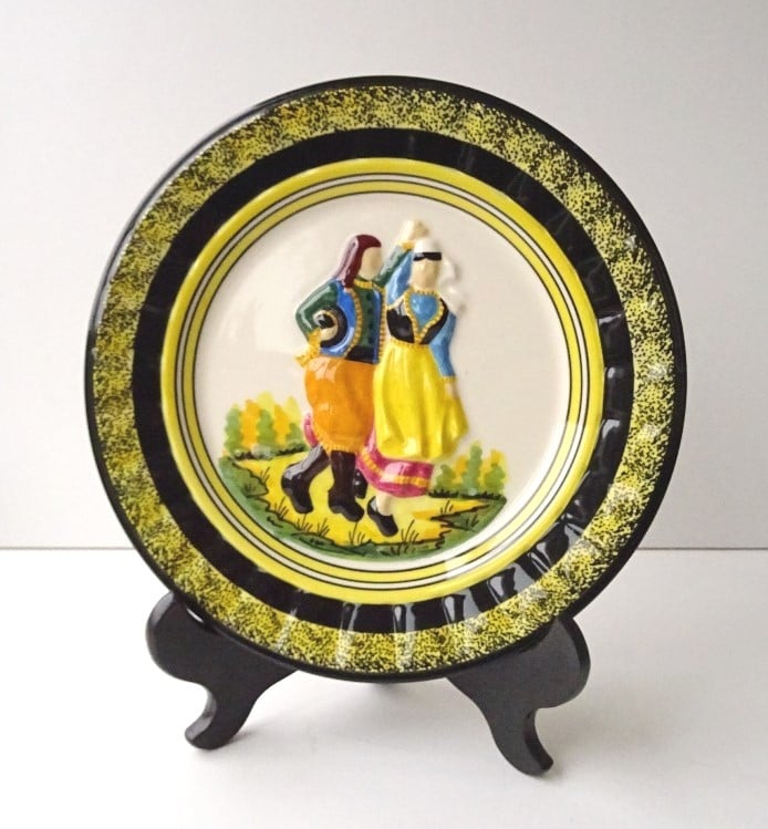 Vintage Henriot Quimper Plate – Breton Dancing Couple with raised decoration