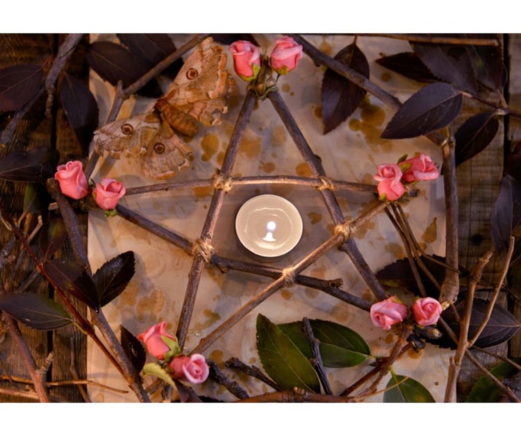 pentacle with candle goddess ritual