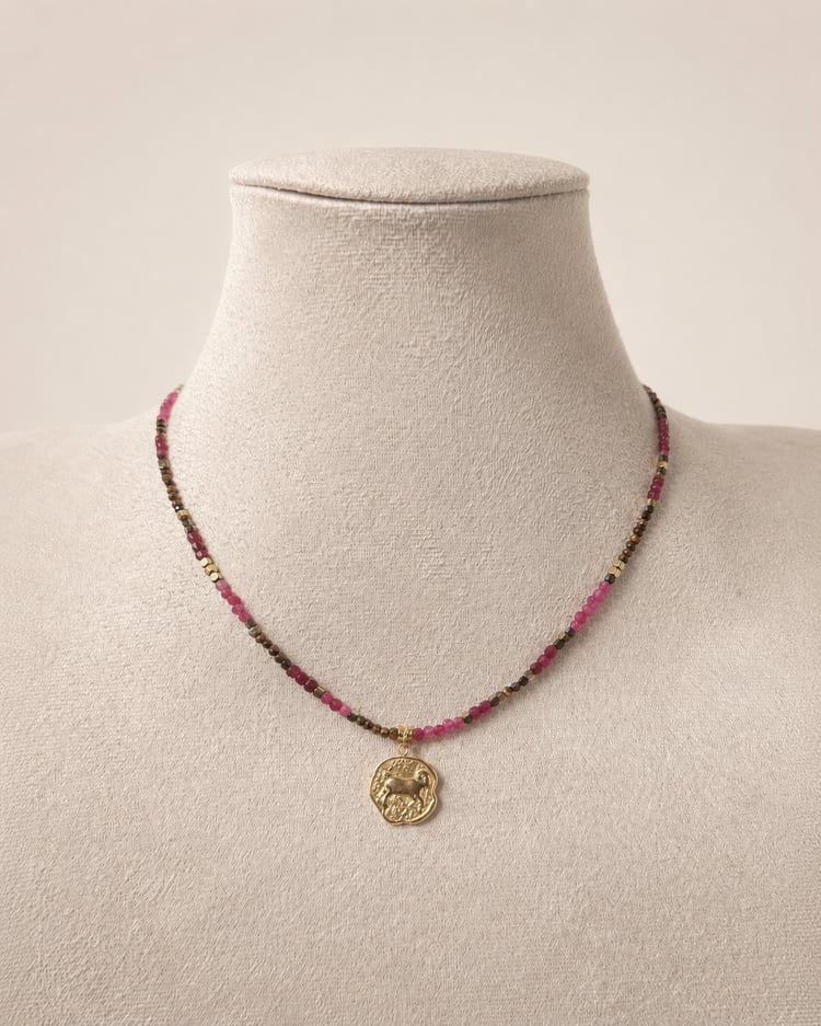 collana-ariete-pietre-naturali-manichino.jpg