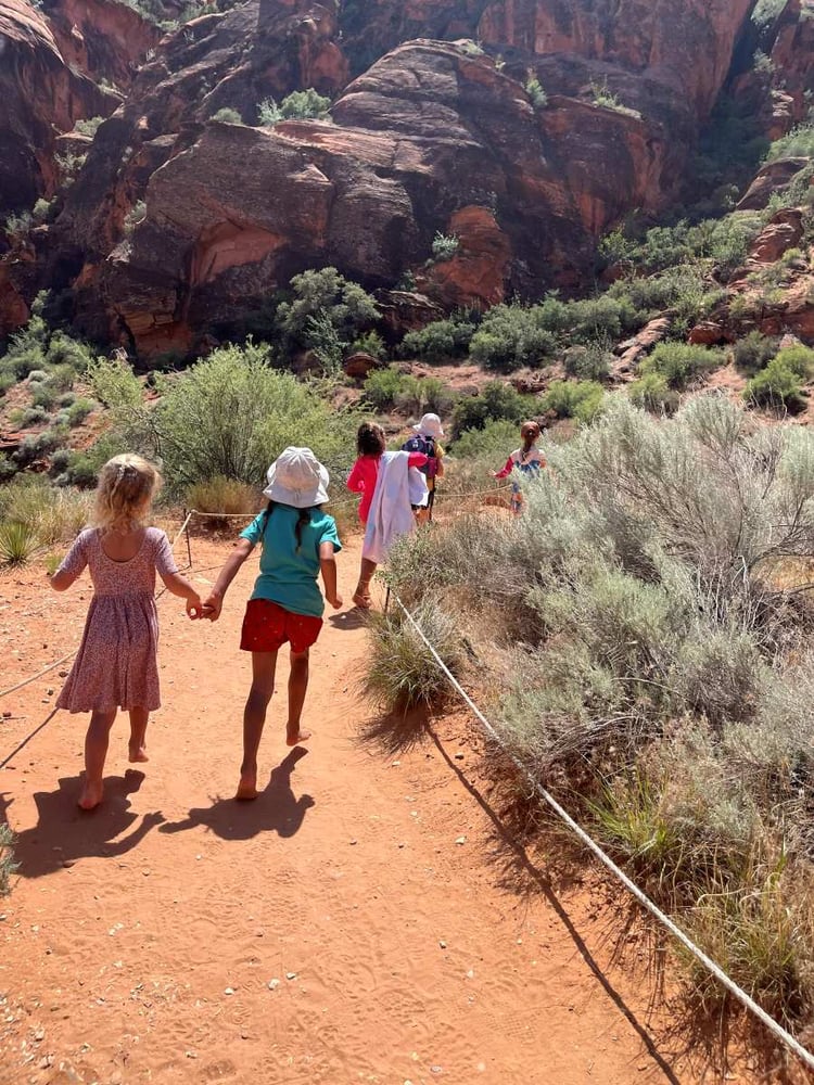 kids hiking utah