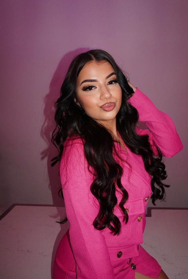 SAMANTHA SULLIVAN XO SAM NAILS NAIL TECH SAMANTHA LIVERETT WELL KNOWN NAIL TECH FAMOUS NAIL TECH SUCCESSFUL 6 FIGURE BUSINESS WOMEN OWNED XOSAM X.OSAM XOSAMNAILS XO SAM