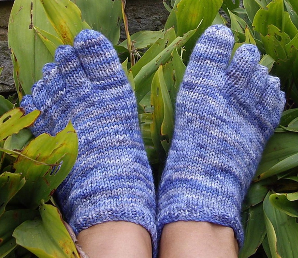 Toe Socks – The Sock Monster