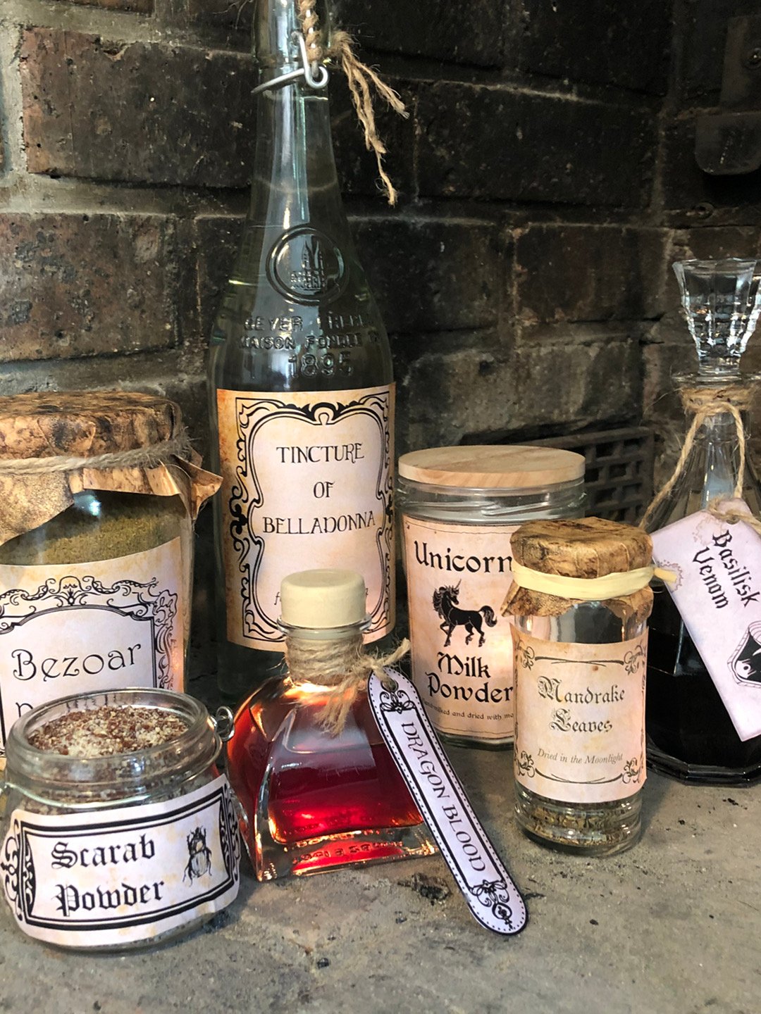 How to make Harry Potter potions & DIY magic potions (Free labels!)