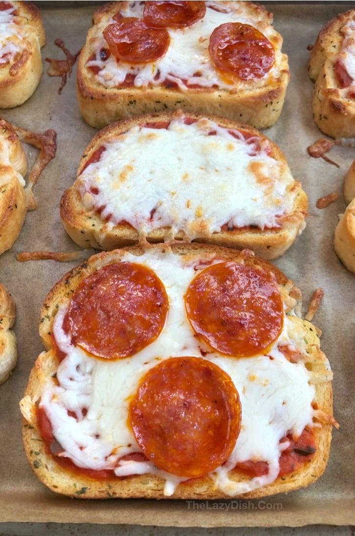 mini garlic toast pizzas