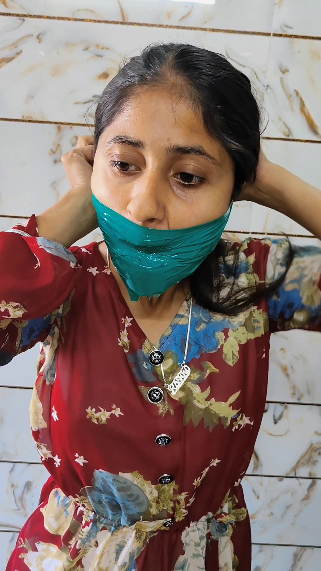 Cute Indian girl wanted to try bondage in saree - Payhip