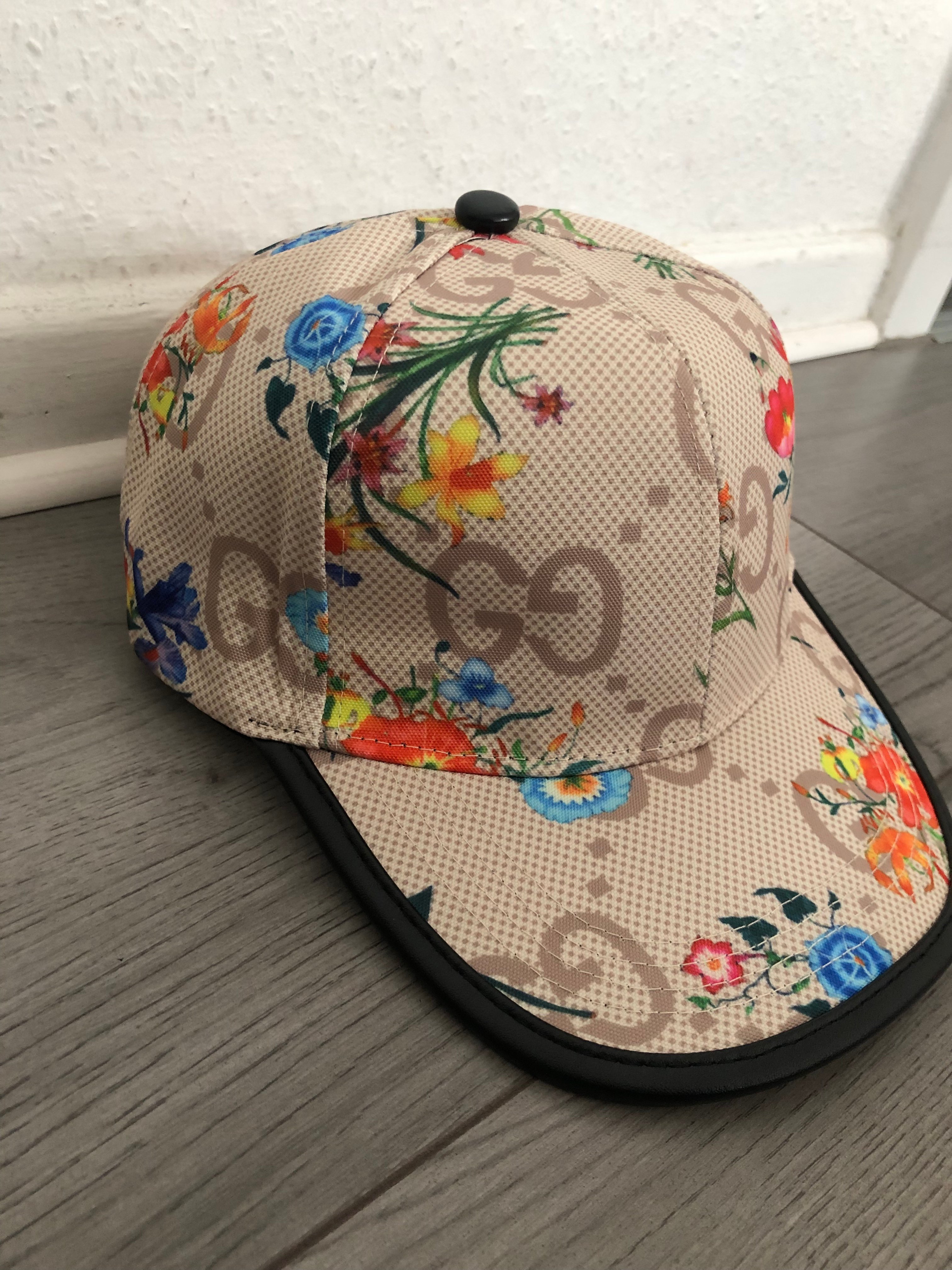 GUCCI グッチ タイガープリント GGスプリーム キャップ Gucci caps tiger clearance