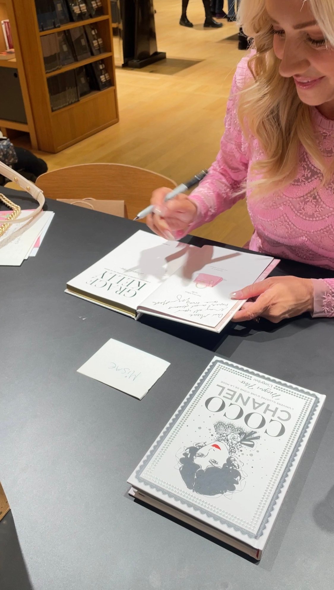 Megan Hess Book Signing in Paris