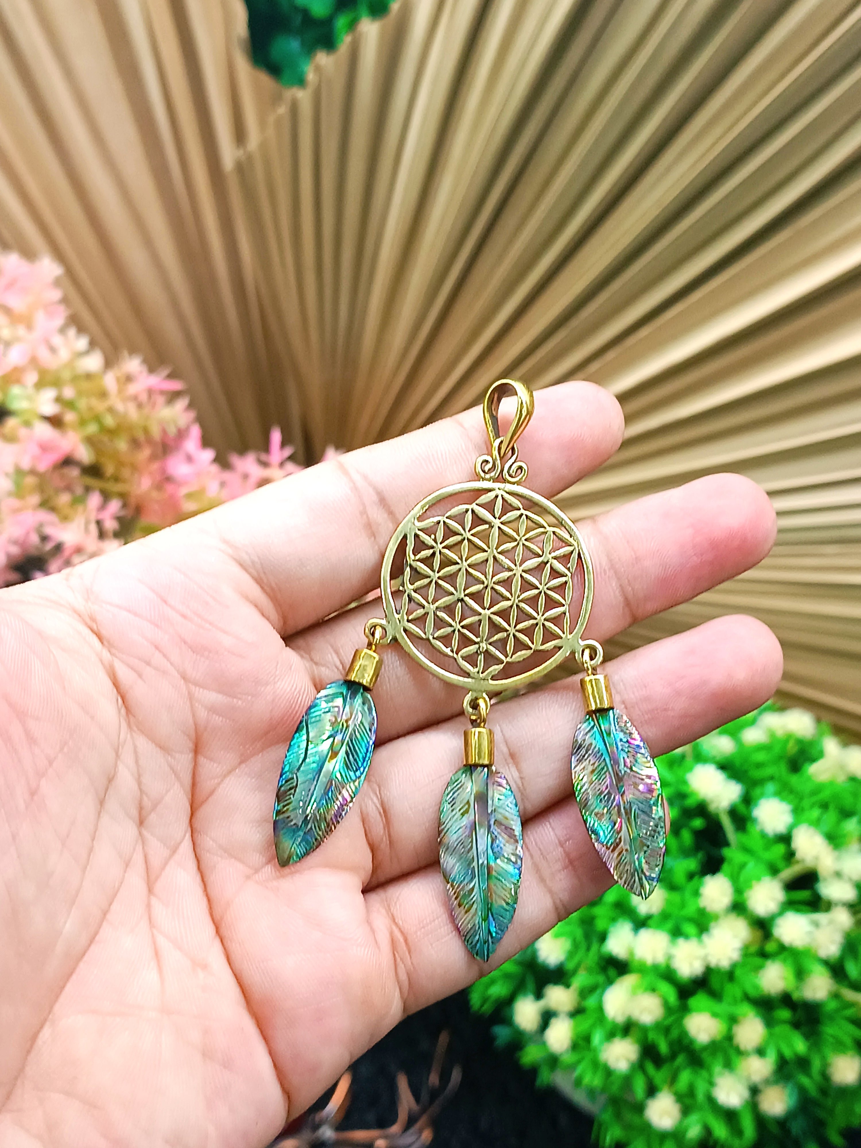 Peacock feather pendant - Payhip