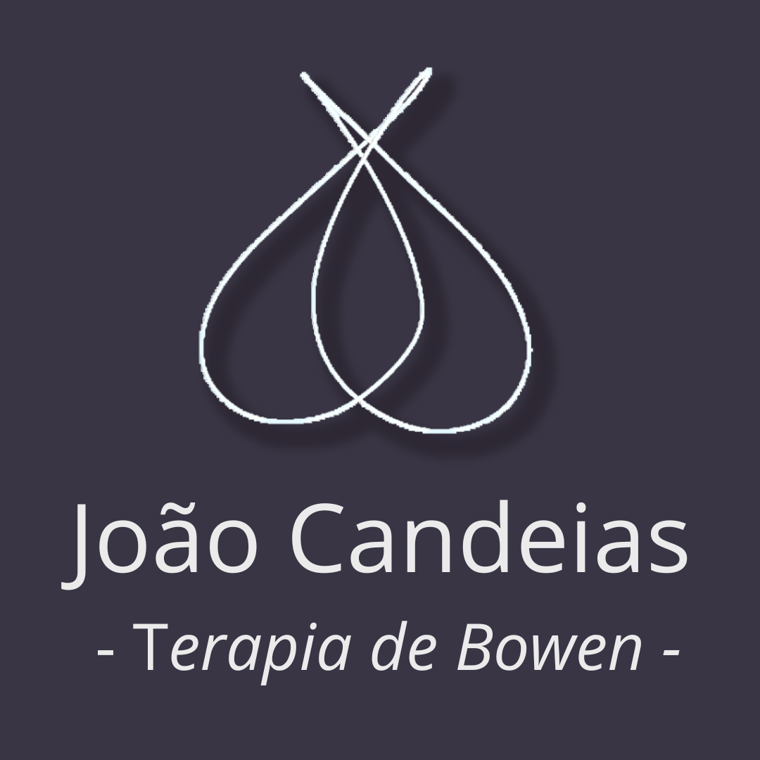 logo triangular fluido continuo