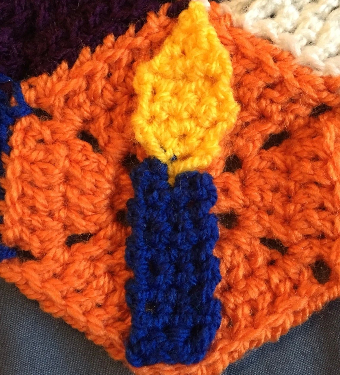 Crochet candle motif