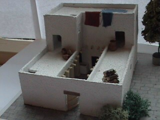 A model of a typical Israelite house, the so-called four-room house. Nick Laarakkers at nl.wikipedia - Own work. CC BY-SA 3.0