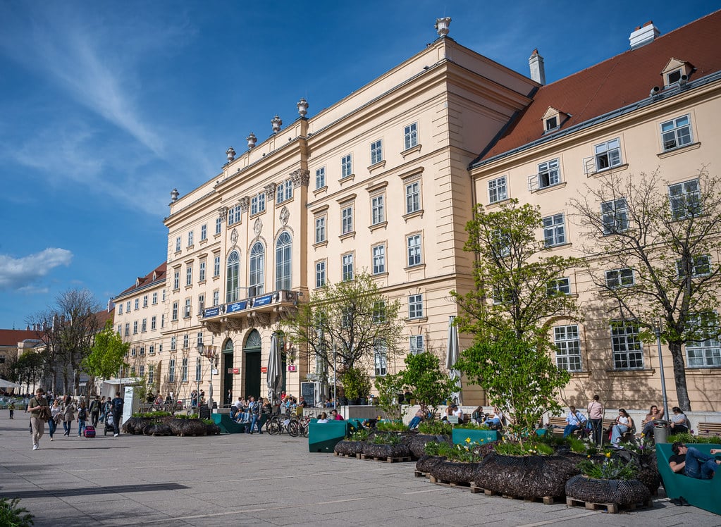 Vienna MuseumsQuartier Audio Guide - Austria