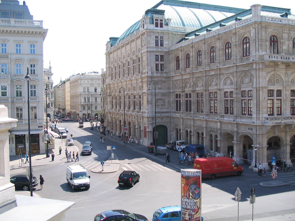 Vienna State Opera Audio Guide - Austria