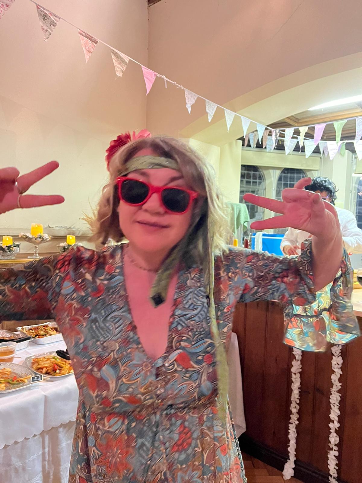 woman, bunting, glasses, guru circles