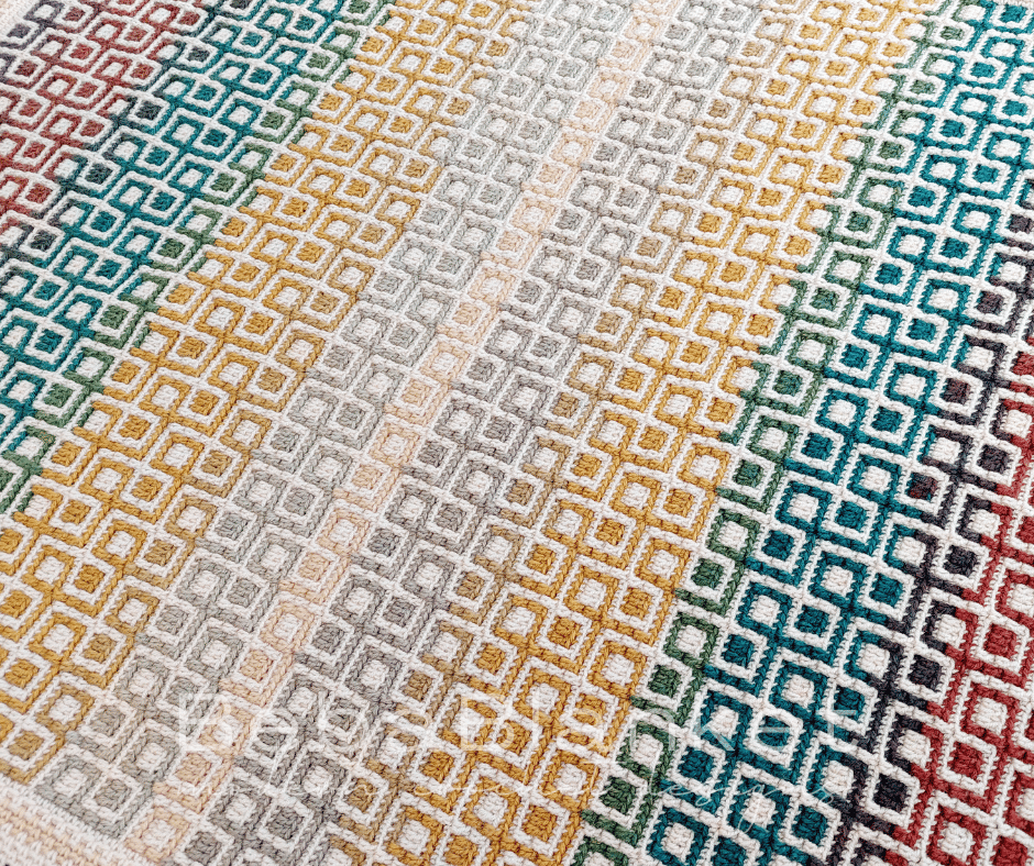 ALPINADA. Overlay mosaic crochet in rows blanket pattern