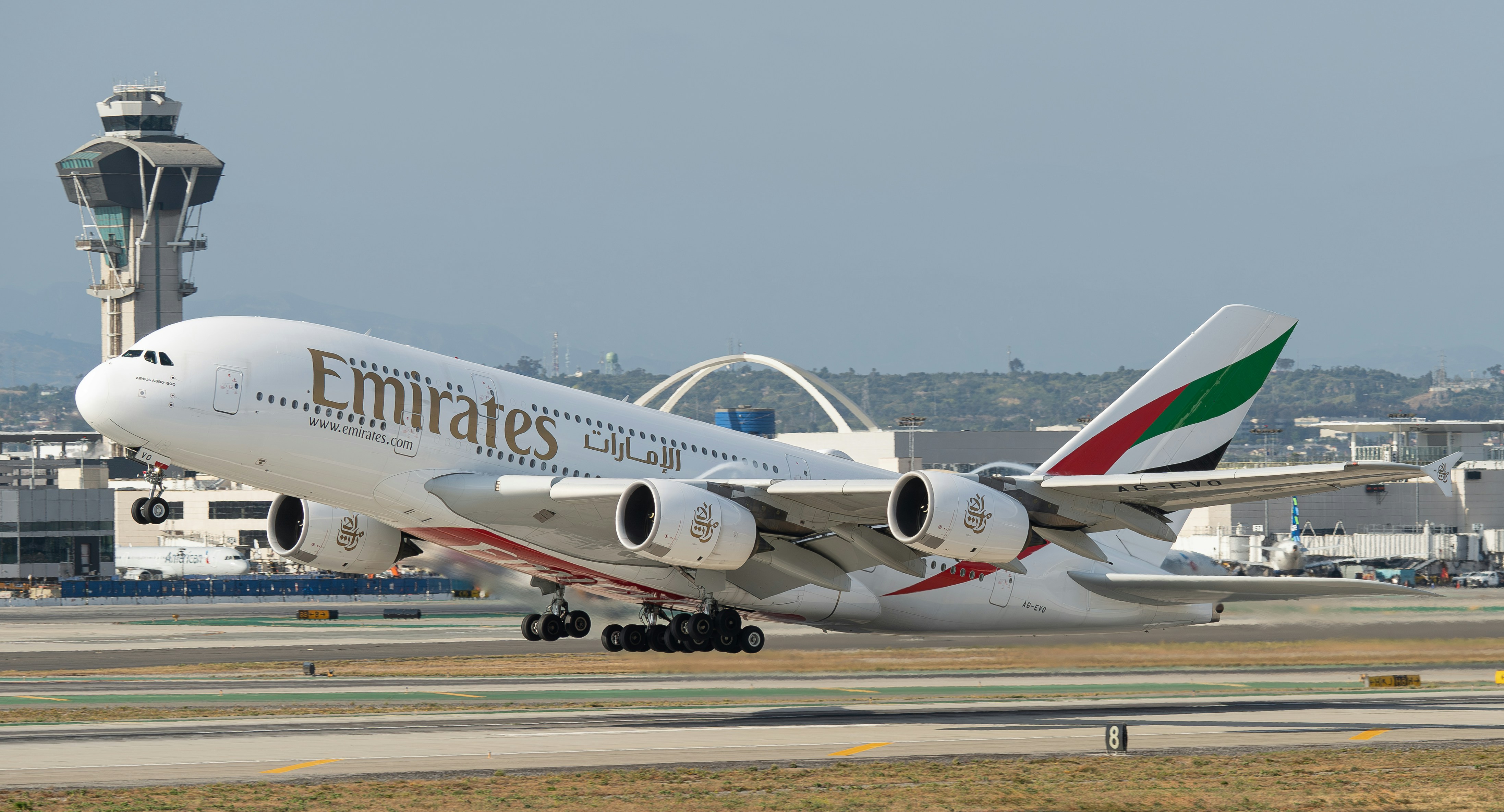 Emirates Expands A380 Summer Schedule and Upgrades Riyadh Flights