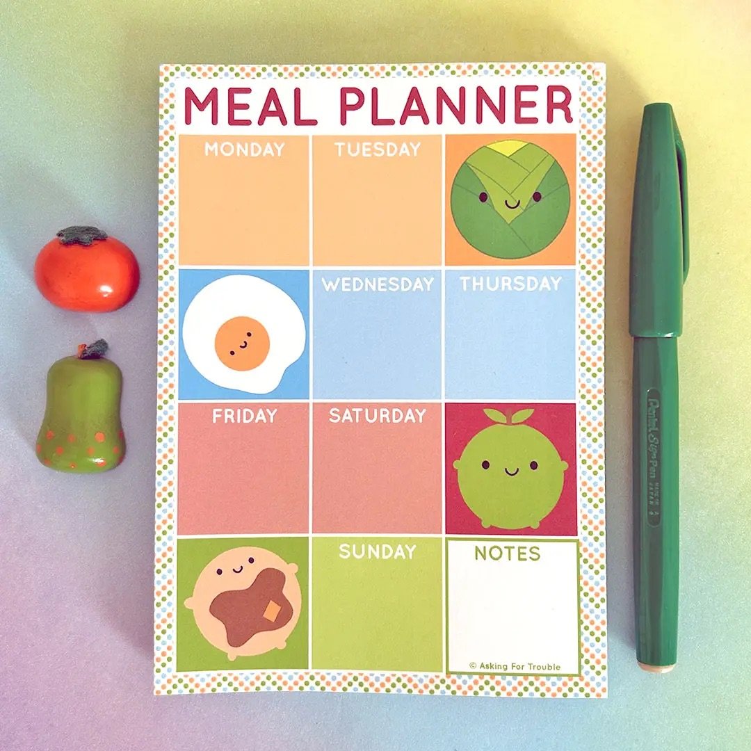Kawaii magnetic meal planner pad – cute weekly food planning notepad with pastel colours and fridge magnet backing.
