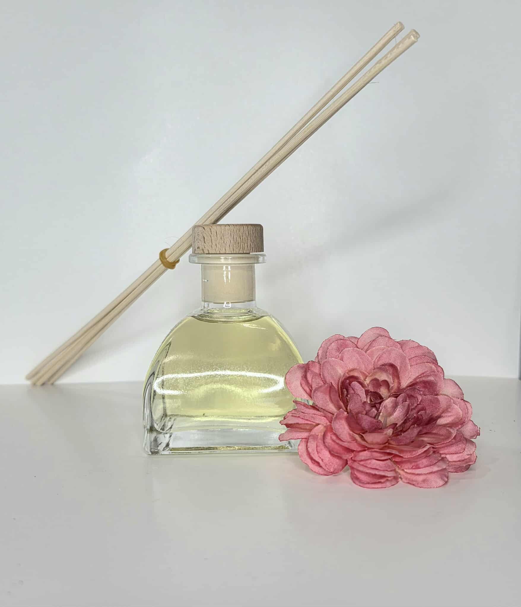 Metallic Reed Diffuser Handcrafted Reed Diffuser – Natural Elegance for Your Space - Payhip