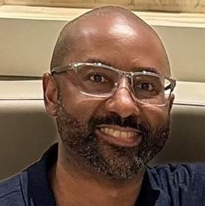 Author Rodolfo Valentine