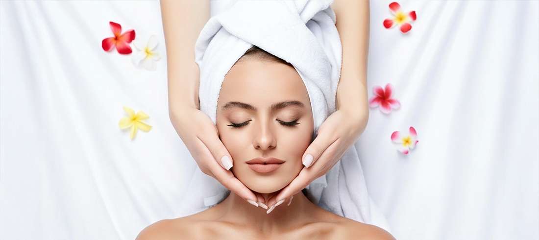 A beautiful wedding day glow starts with a healthy skincare routine. A facial is a great way to prepare your skin, but timing is everything. Here are 5 quick tips to help you get the most out of your pre-wedding facial.