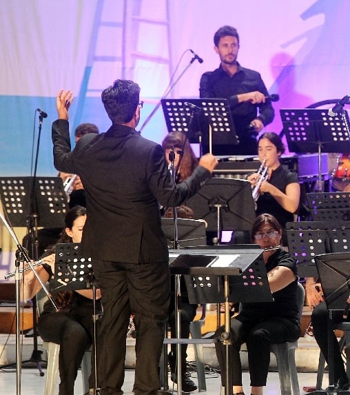Vicente Ortiz Gimeno | Composer, conductor - Compositor, director