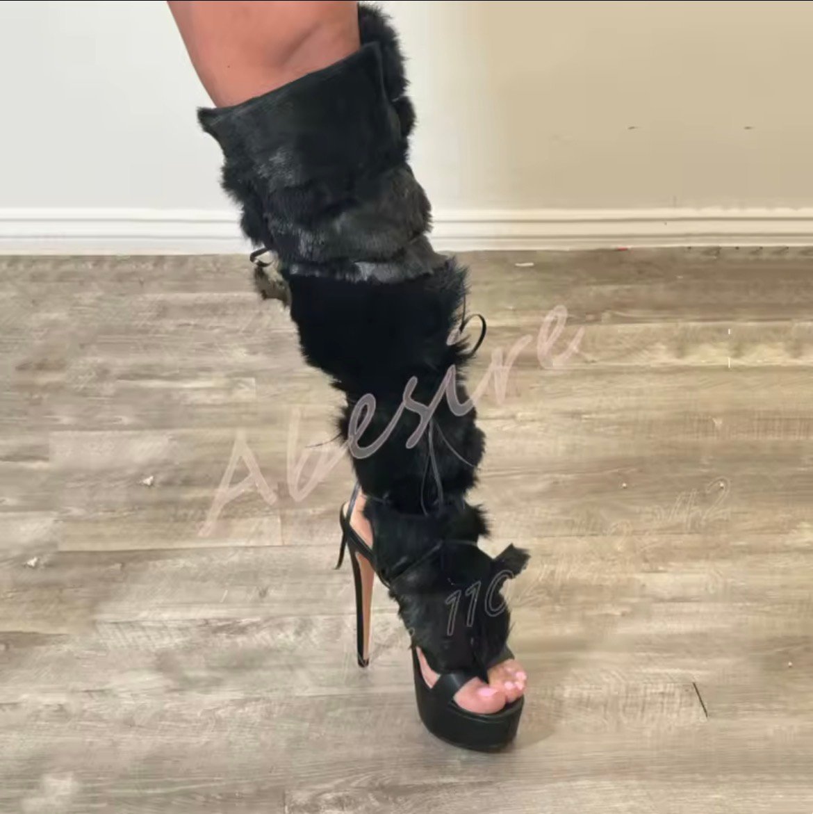 Black Faux Fur Boots - Payhip