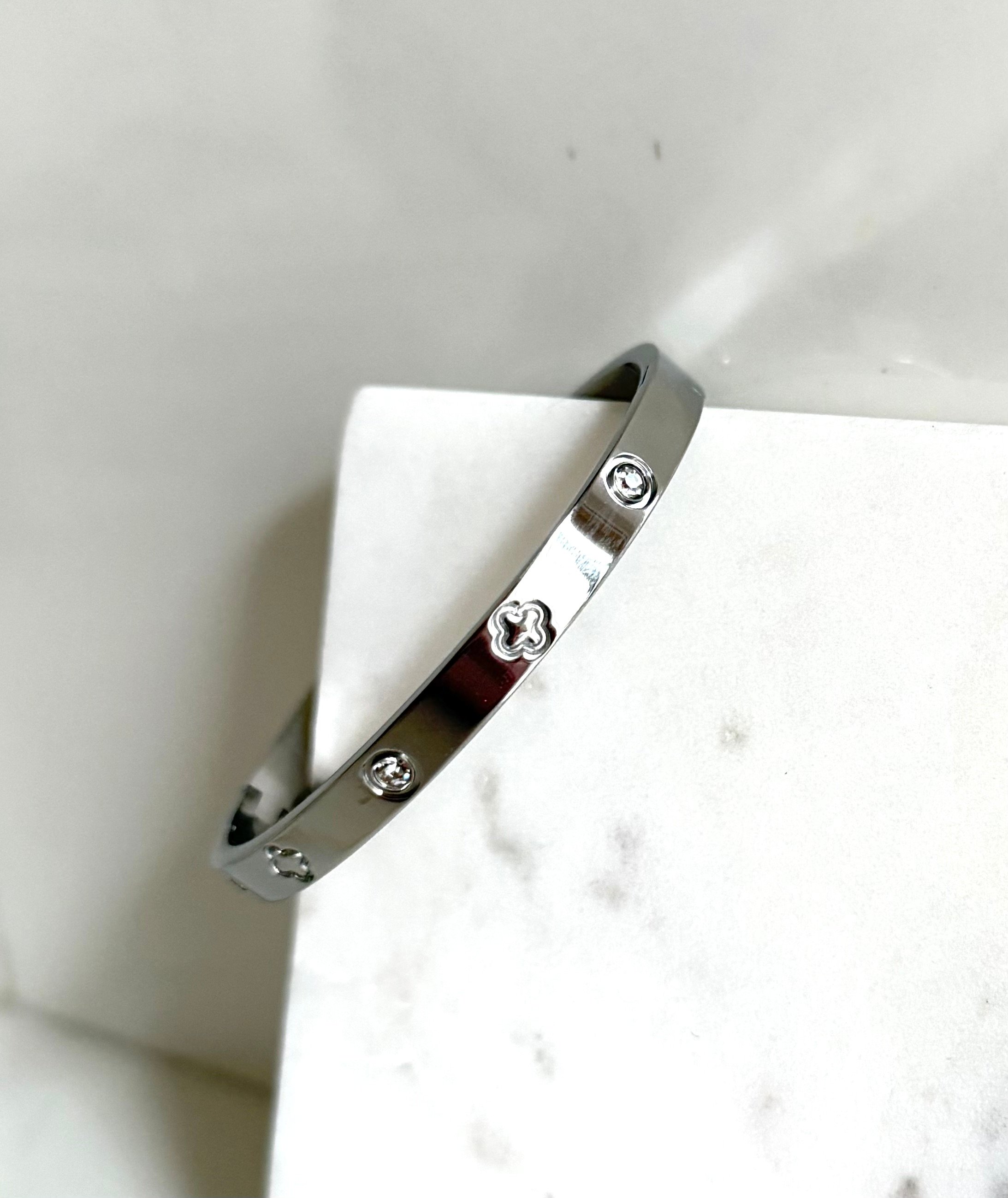 Tara bling clover Bracelet - Payhip